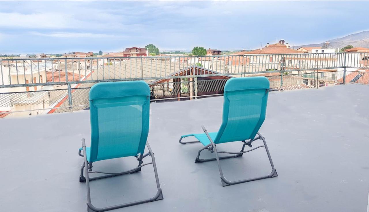 Tirnavos Studio With City View 아파트 외부 사진
