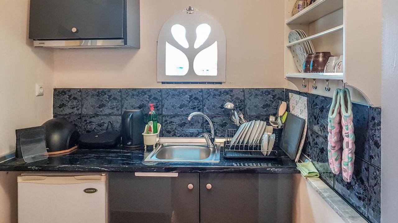 Tirnavos Studio With City View 아파트 외부 사진
